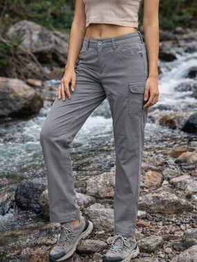 KÜHL Gray Cargo Hiking Pants Convertible Cropped Size 6S Gorpcore Outdoors Fish